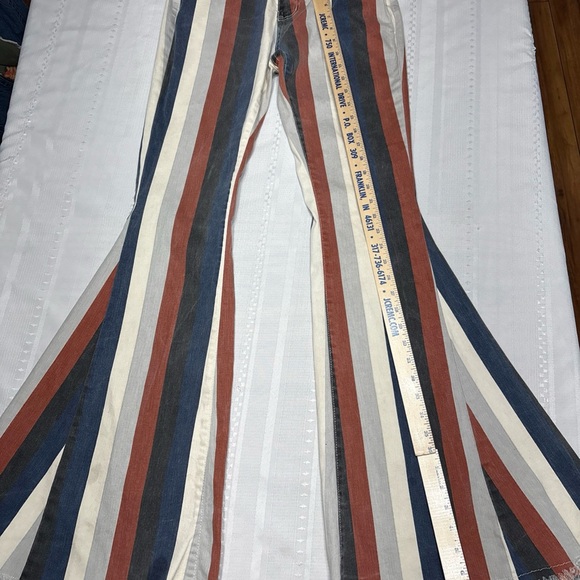 Saints & Heart Striped Flared Wide Leg Women's Jeans~Size L (approx 28x33) - Picture 4 of 14